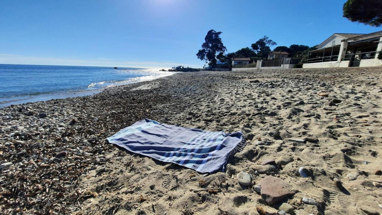 Les Bois Flottes . Plage De La Verne Ла-Сейн-сюр-Мер Екстер'єр фото